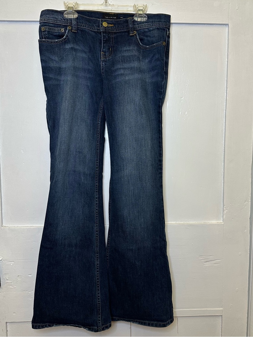 The Limited Women's Dark Blue Flared Jeans Sexy Drew Fit Sz 6 EUC